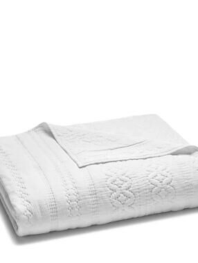 Sky Soft Crinkle Coverlet King, White, NWT
